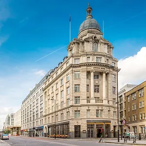 Travelodge Road 3* London